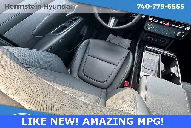 used 2025 Hyundai TUCSON Hybrid car, priced at $34,981