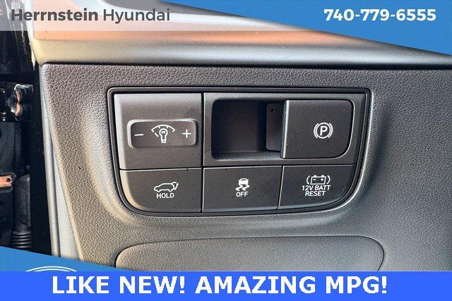 used 2025 Hyundai TUCSON Hybrid car, priced at $34,981