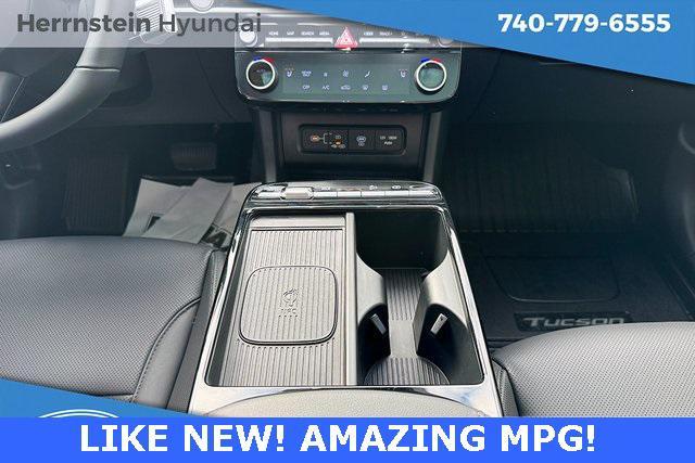 used 2025 Hyundai TUCSON Hybrid car, priced at $34,981