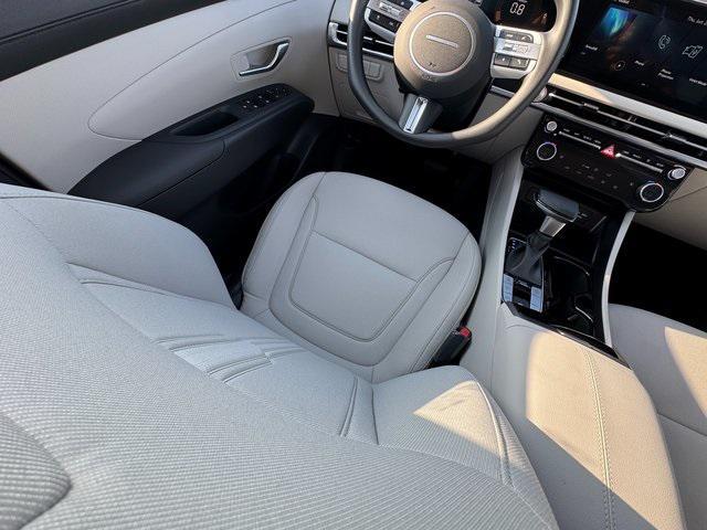new 2025 Hyundai Tucson car, priced at $33,758
