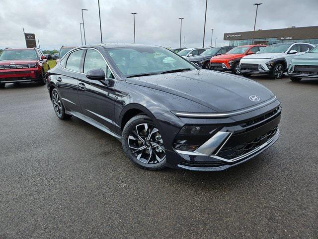 new 2025 Hyundai Sonata car, priced at $28,055
