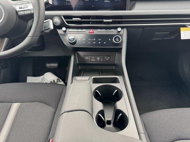 new 2025 Hyundai Sonata Hybrid car, priced at $32,429