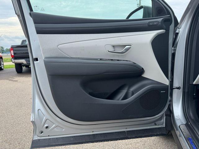 new 2025 Hyundai Tucson car, priced at $41,855