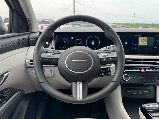 new 2025 Hyundai Tucson car, priced at $41,855