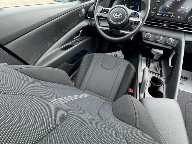 new 2025 Hyundai Elantra car, priced at $23,421