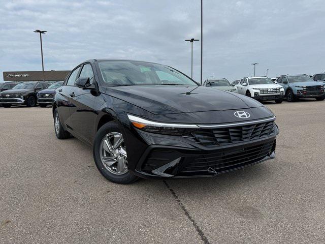 new 2025 Hyundai Elantra car, priced at $23,621