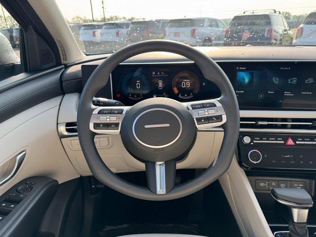 new 2025 Hyundai Tucson car, priced at $33,435