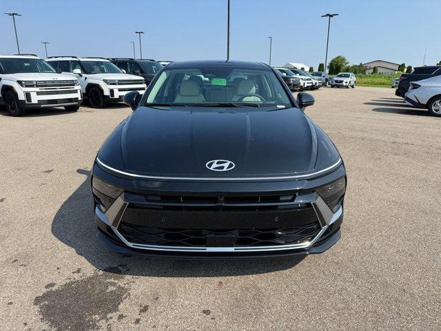 new 2025 Hyundai Sonata Hybrid car, priced at $38,812