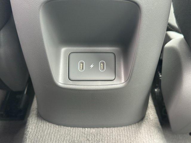 new 2025 Hyundai Elantra car, priced at $27,260