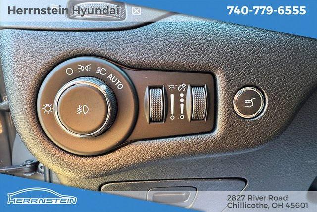 used 2023 Jeep Cherokee car, priced at $26,813