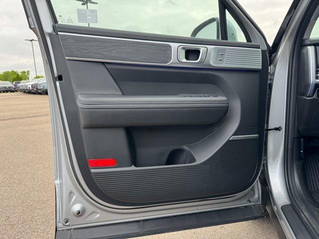 new 2025 Hyundai Santa Fe car, priced at $46,285