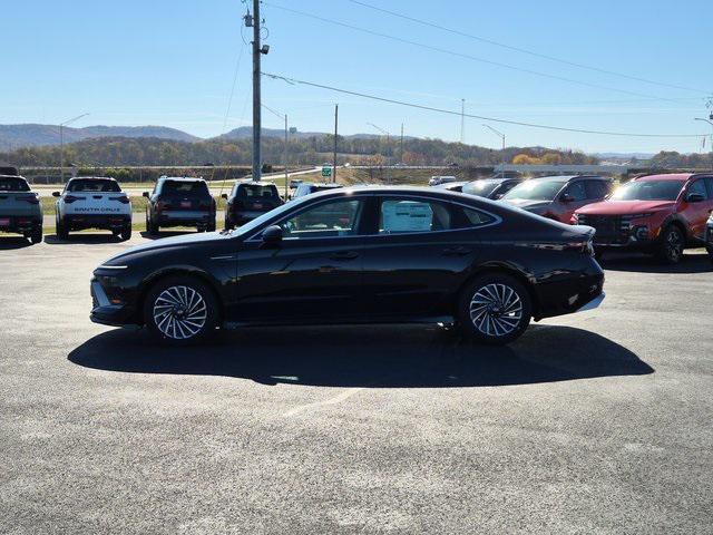 new 2026 Hyundai Sonata Hybrid car, priced at $33,117