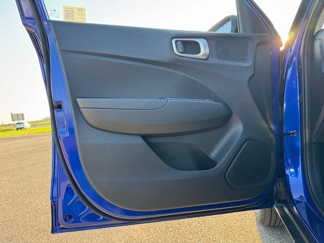 new 2025 Hyundai Venue car, priced at $21,935