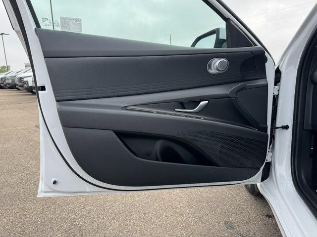 new 2025 Hyundai Elantra car, priced at $23,982