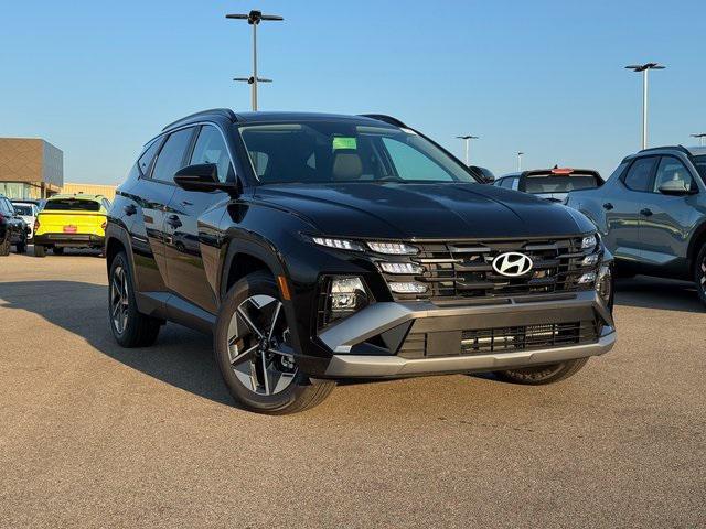 new 2025 Hyundai TUCSON Hybrid car, priced at $37,411