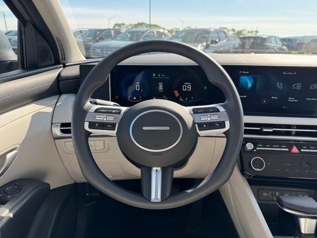 new 2025 Hyundai Tucson car, priced at $33,045