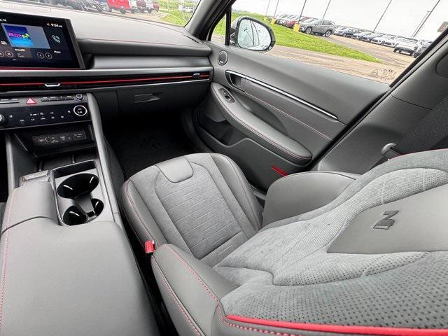 new 2025 Hyundai Sonata car, priced at $36,889