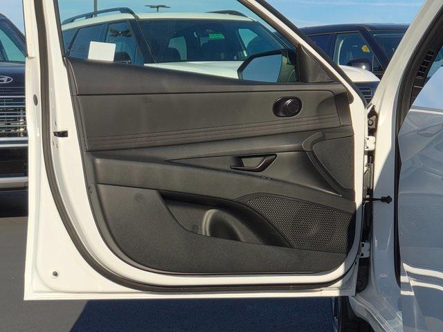 new 2025 Hyundai ELANTRA HEV car, priced at $28,549