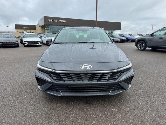 new 2025 Hyundai Elantra car, priced at $24,461
