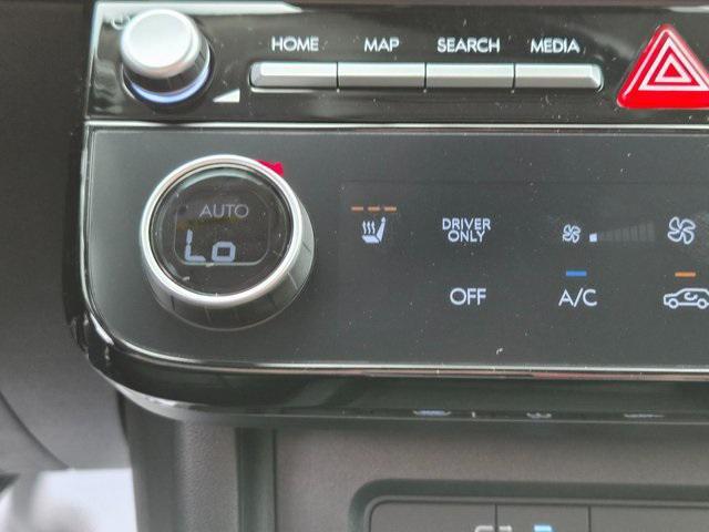 new 2025 Hyundai TUCSON Hybrid car, priced at $37,246