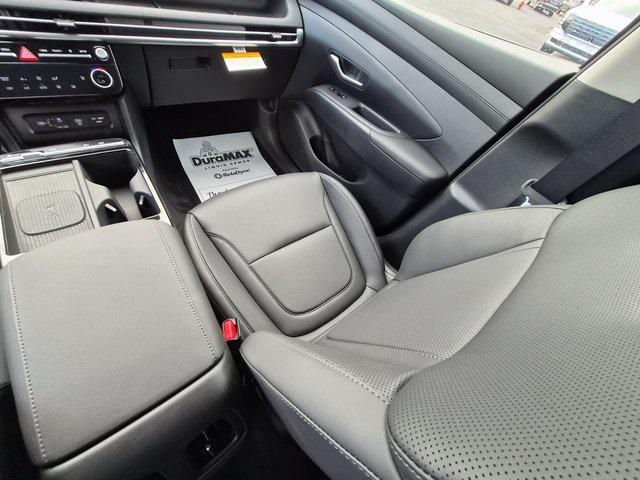 new 2025 Hyundai TUCSON Hybrid car, priced at $37,246