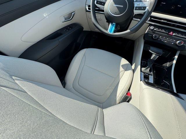 new 2025 Hyundai Tucson car, priced at $32,865
