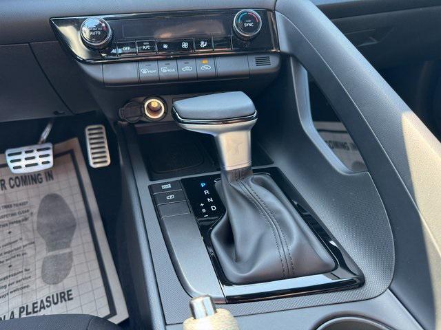 new 2025 Hyundai Elantra car, priced at $24,570
