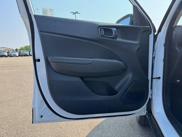 new 2025 Hyundai Venue car, priced at $24,983