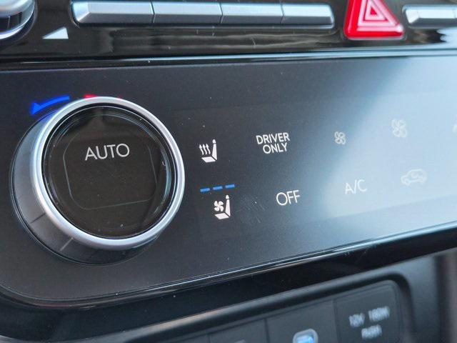 new 2026 Hyundai TUCSON Hybrid car, priced at $43,155