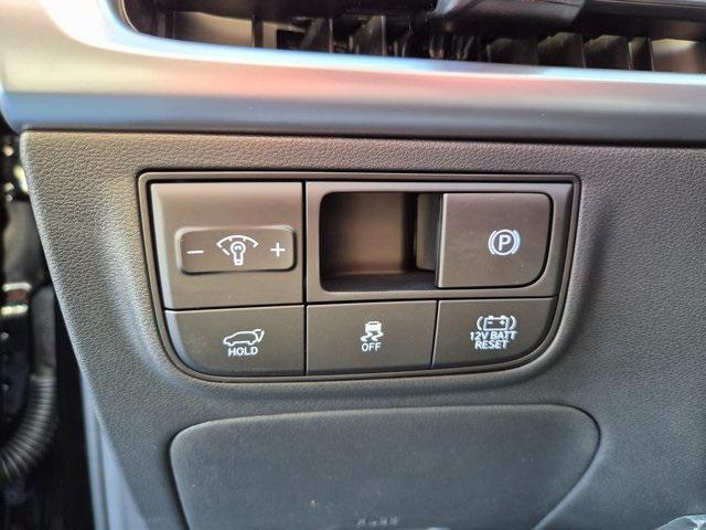 new 2025 Hyundai TUCSON Hybrid car, priced at $37,252