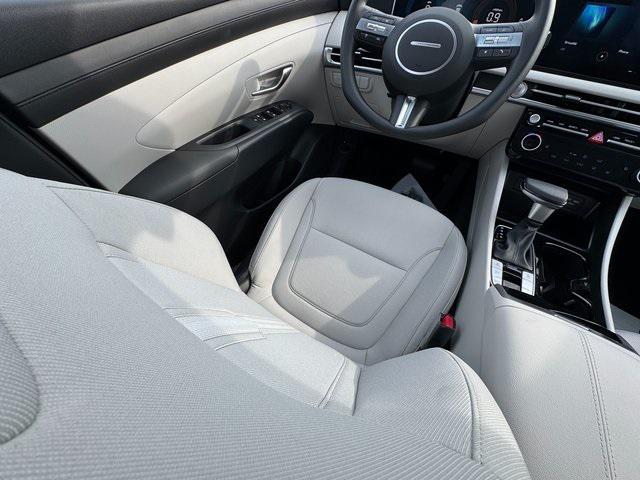 new 2025 Hyundai Tucson car, priced at $33,736