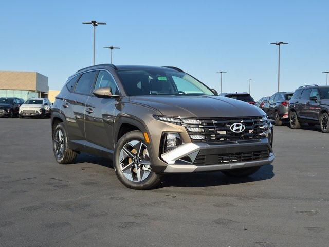 new 2025 Hyundai TUCSON Hybrid car, priced at $37,745