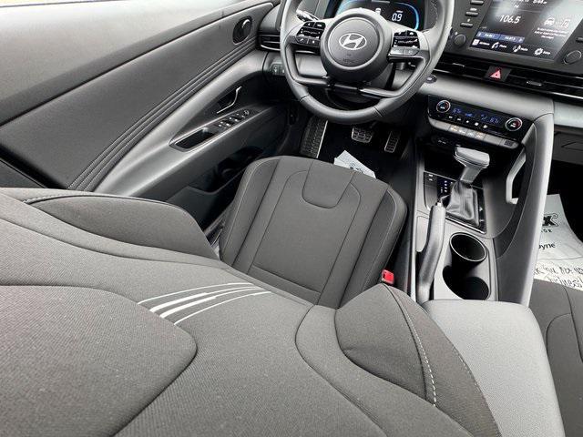 new 2025 Hyundai Elantra car, priced at $25,540
