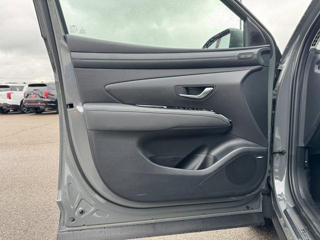new 2025 Hyundai Tucson car, priced at $40,731