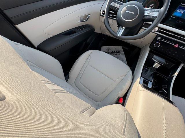 new 2025 Hyundai Tucson car, priced at $33,145