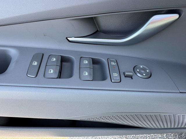 new 2025 Hyundai Elantra car, priced at $24,760