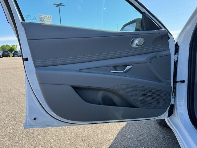 new 2025 Hyundai Elantra car, priced at $24,760