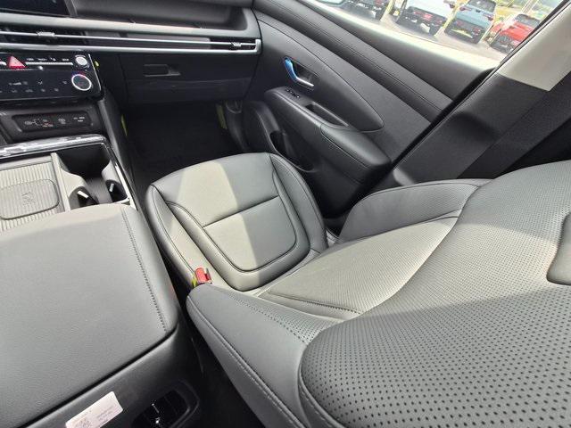 new 2025 Hyundai TUCSON Hybrid car, priced at $37,252