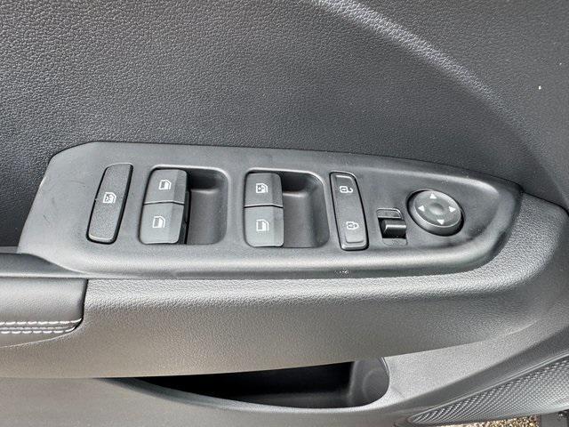 new 2025 Hyundai Venue car, priced at $25,142