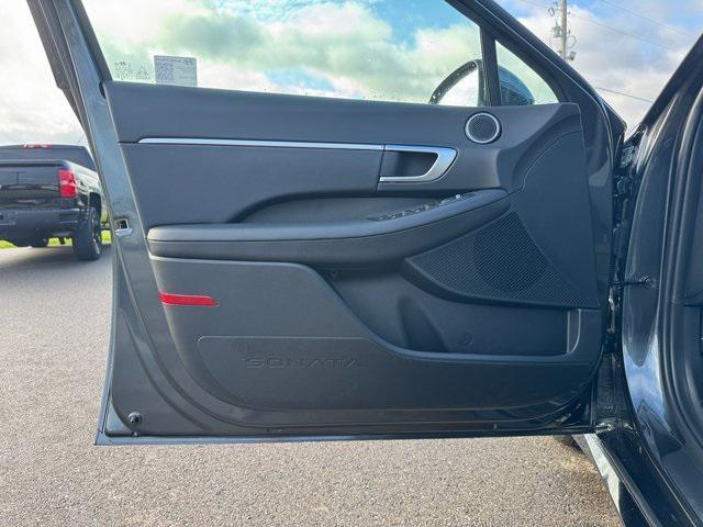 new 2025 Hyundai Sonata car, priced at $30,389