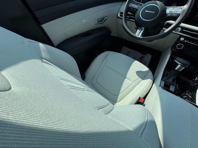 new 2025 Hyundai Tucson car, priced at $33,858