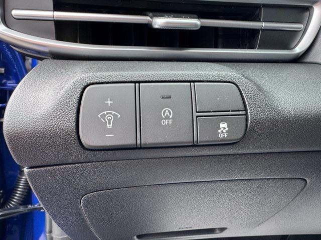 new 2025 Hyundai Elantra car, priced at $23,421