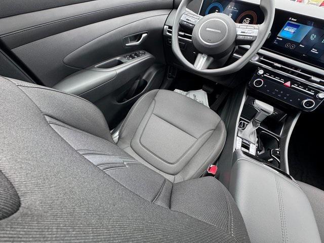 new 2025 Hyundai Tucson car, priced at $33,145
