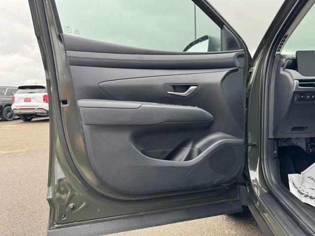 new 2025 Hyundai Tucson car, priced at $33,145