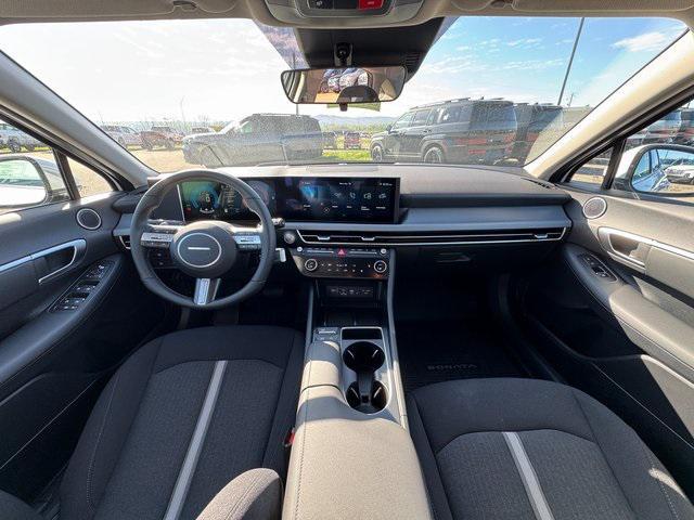 new 2025 Hyundai Sonata Hybrid car, priced at $32,981