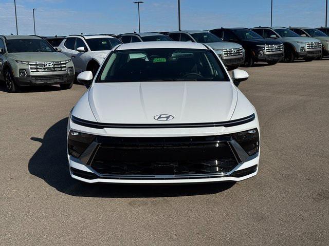 new 2025 Hyundai Sonata Hybrid car, priced at $32,981