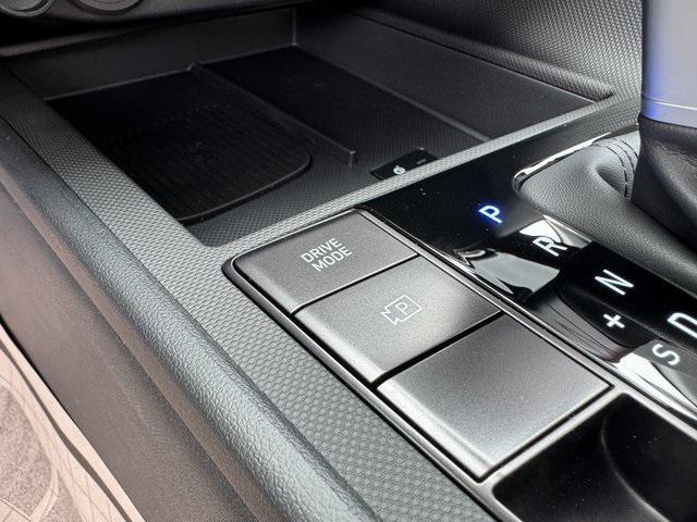 new 2025 Hyundai Elantra car, priced at $28,380