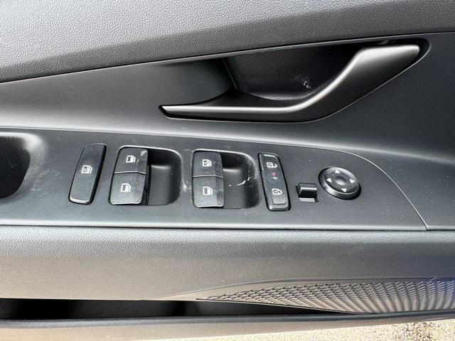 new 2025 Hyundai Elantra car, priced at $28,380