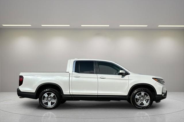 new 2025 Honda Ridgeline car, priced at $44,330