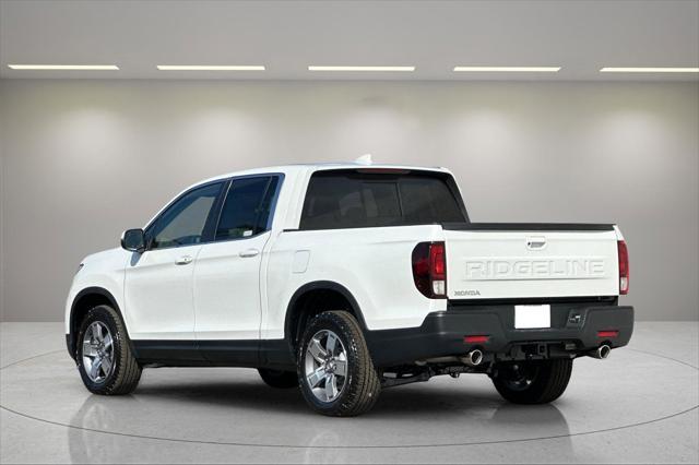 new 2025 Honda Ridgeline car, priced at $44,330